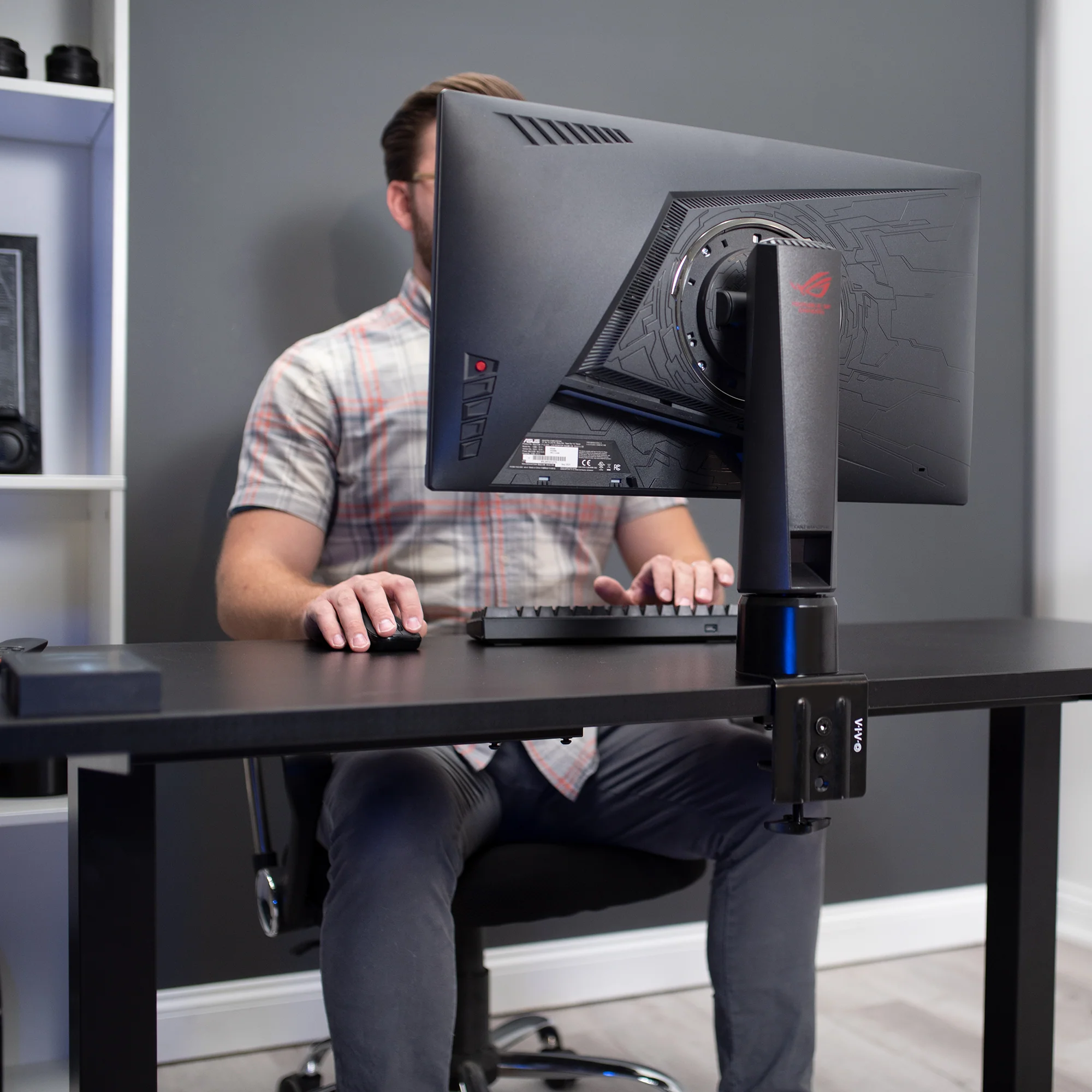 Desk Clamp Designed for ASUS ROG Monitor - Image 9