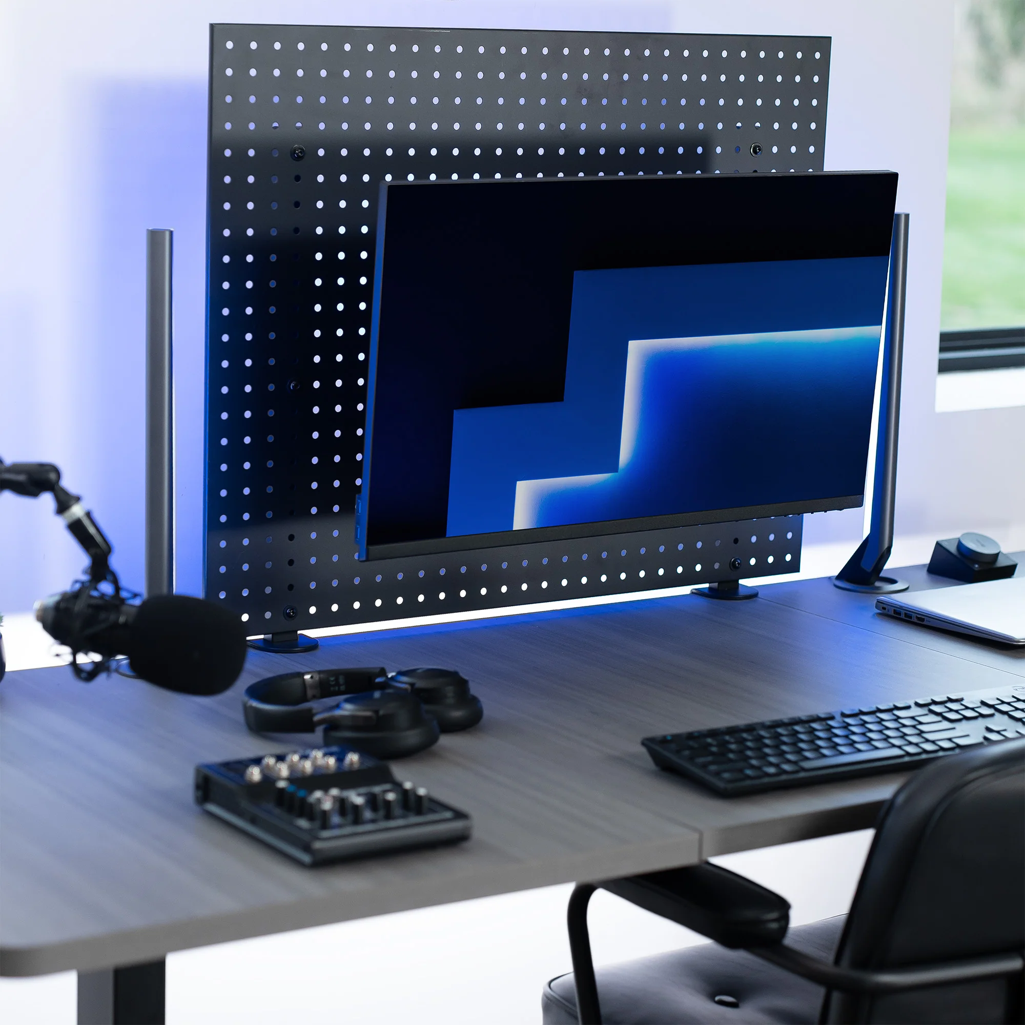 Single Monitor Pegboard Panel Mount with Arm - Image 8