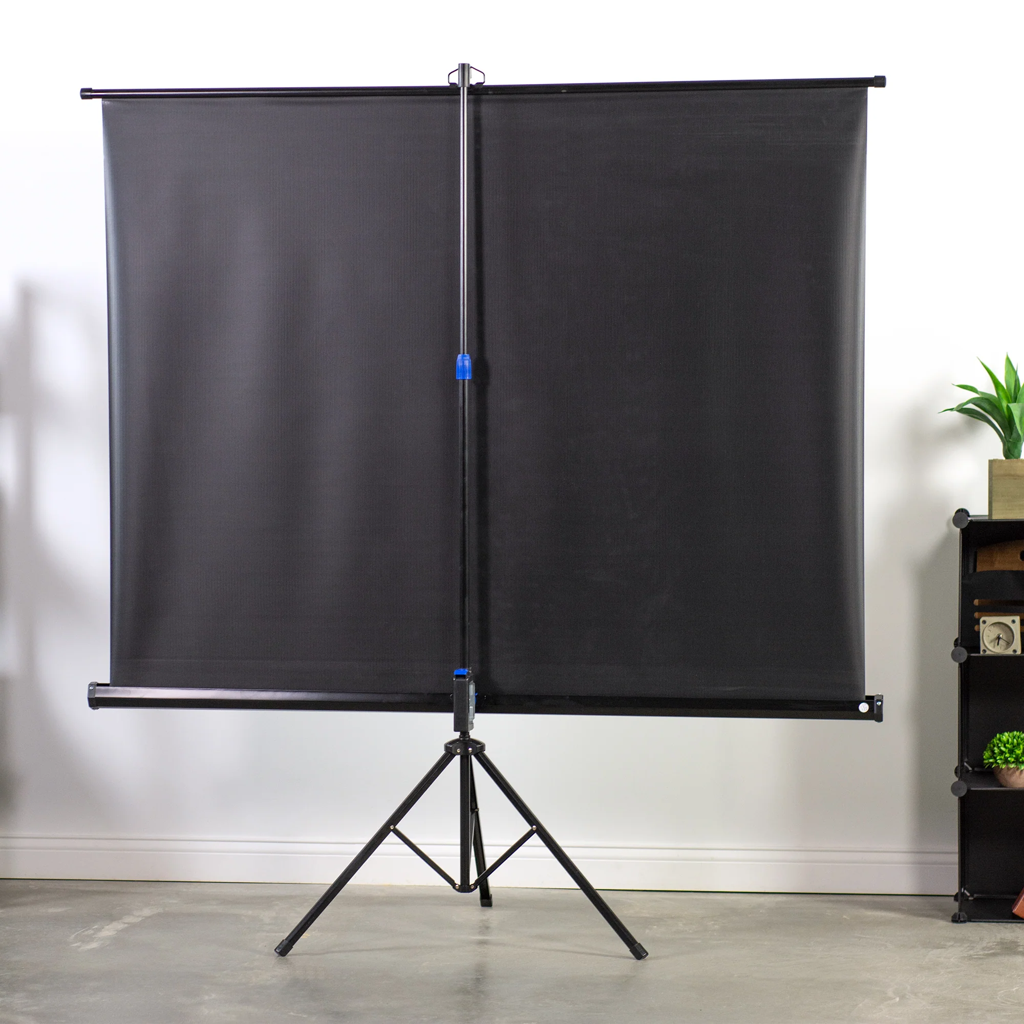 100" Portable Tripod Projector Screen 4:3 - Image 7