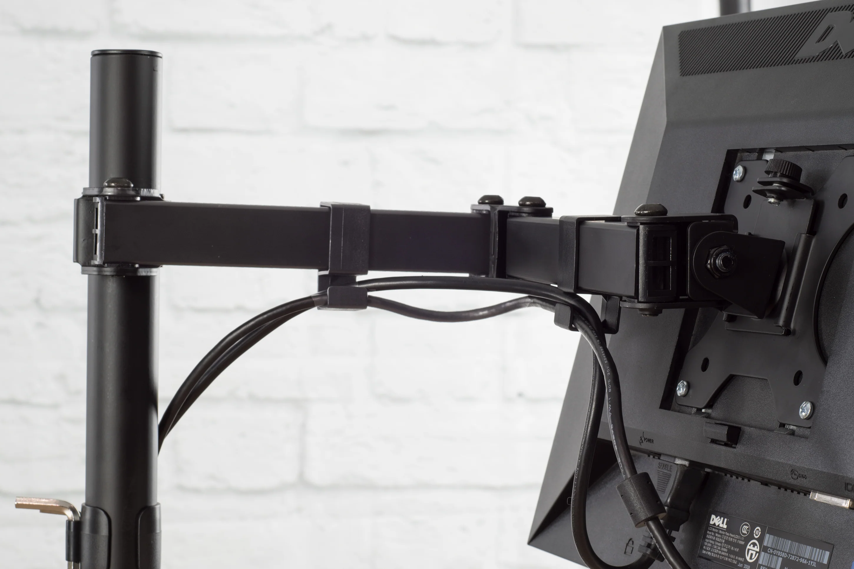 Single 13” to 32” Monitor Desk Mount - Image 8